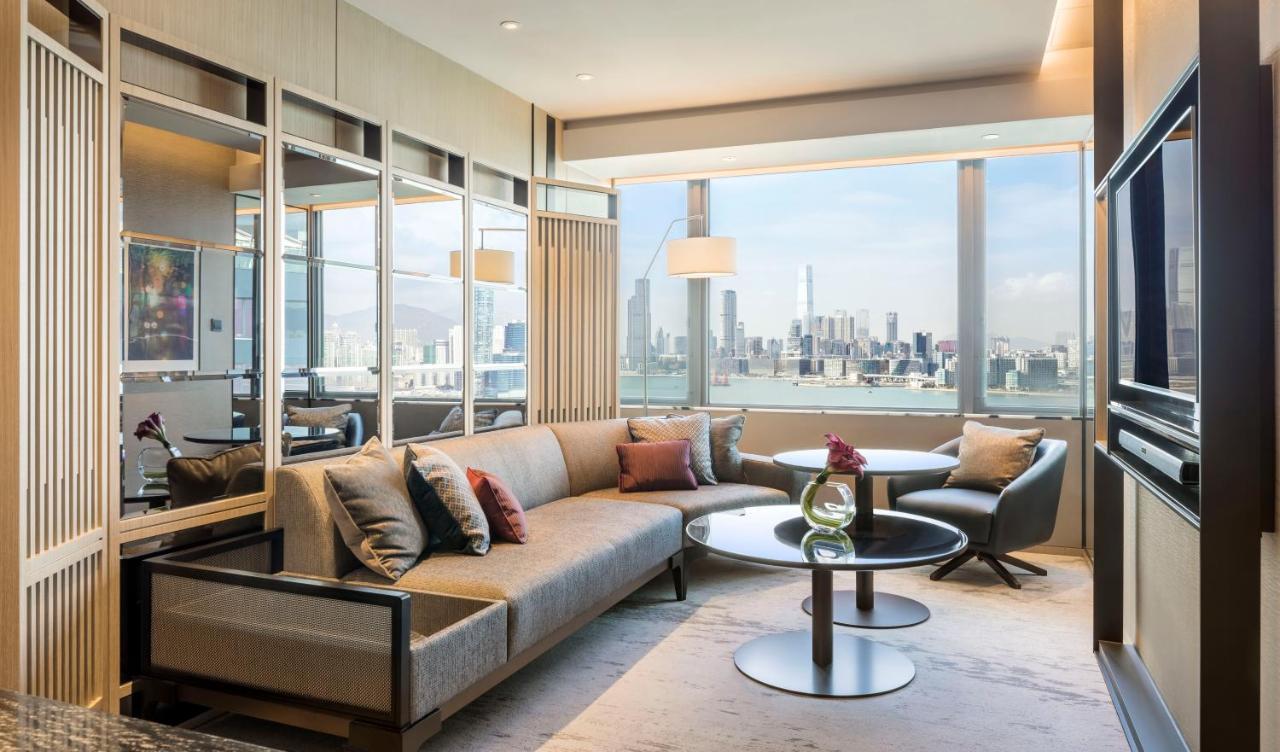 Hyatt Centric Victoria Harbour Otel Hong Kong Dış mekan fotoğraf